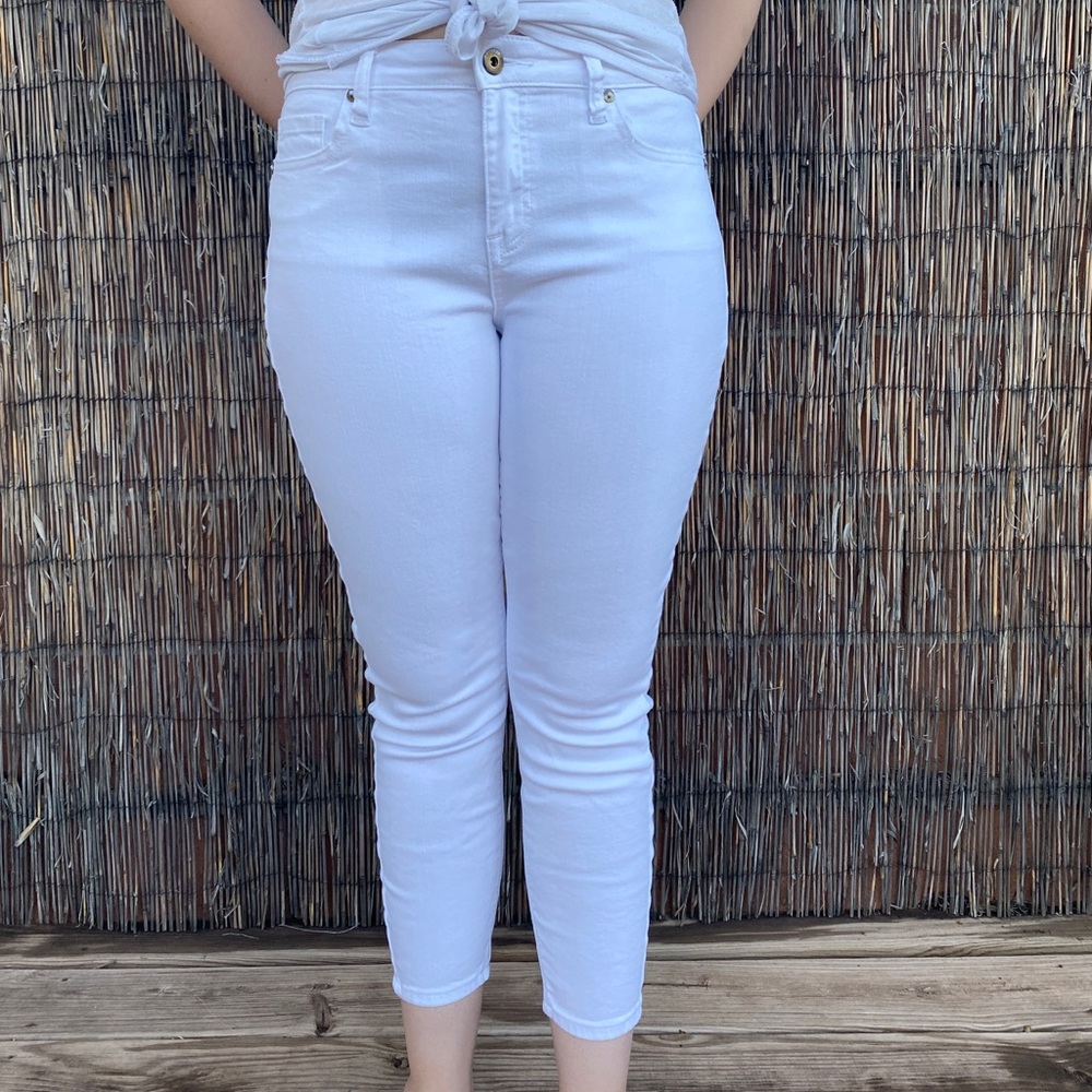 Jennifer Skinny Jean